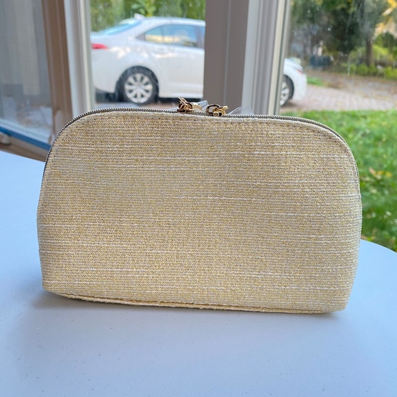 Christian Dior Gold 2024 Christmas Makeup Bag Cosmetic Pouch Purse vip gift - Picture 3 of 5